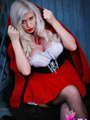 Yuffie Yulan - Little Red Riding Hood Hentai pt-br 04