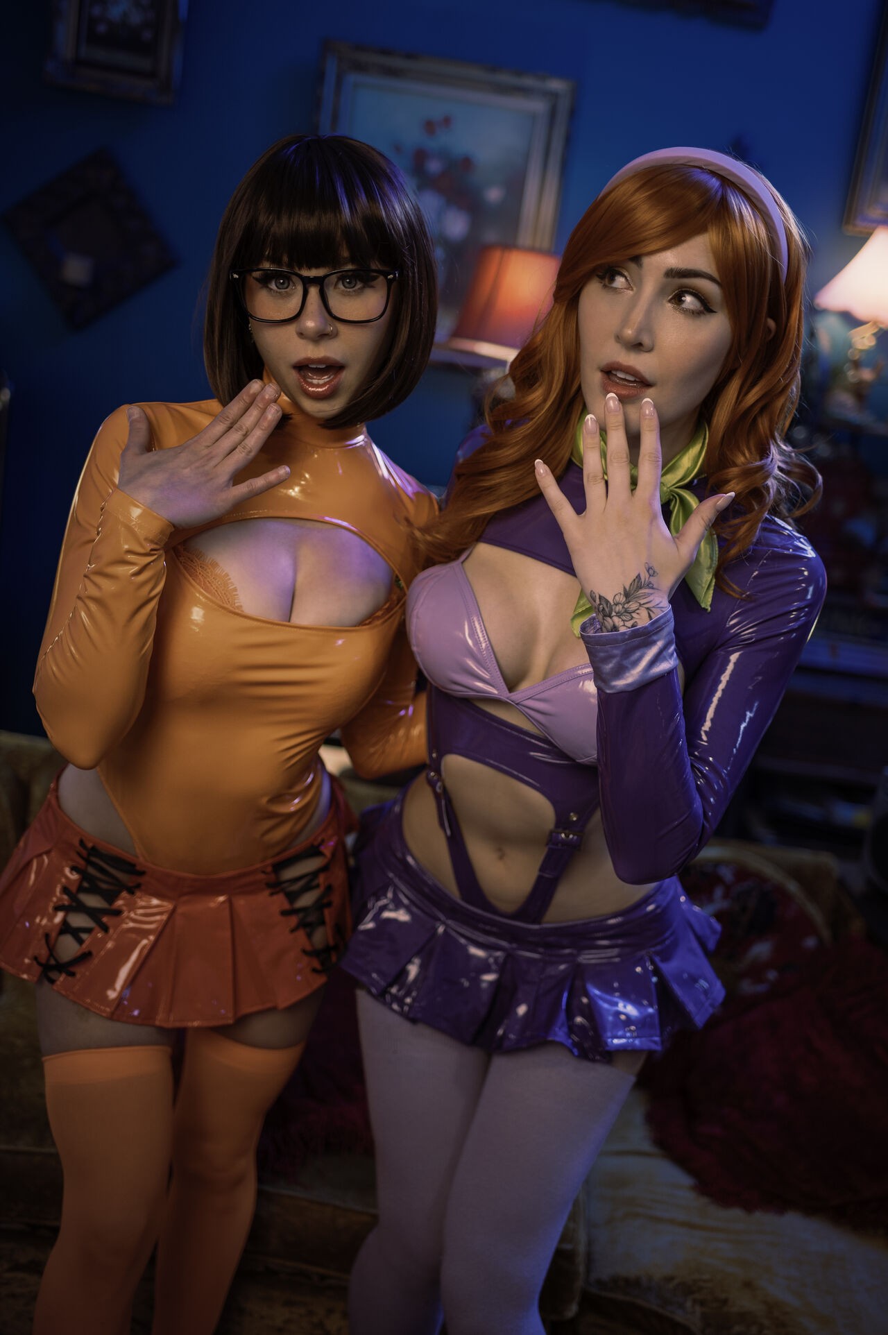 Luxlo & Dessyyc: Daphne & Velma Hentai pt-br 11