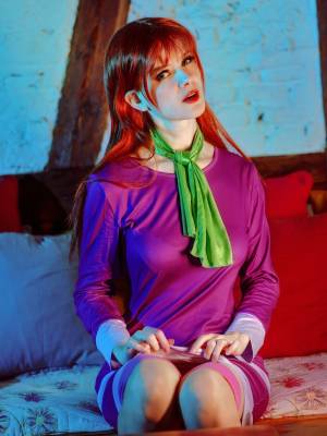 ShaeUnderscore: Daphne Blake Hentai pt-br 01